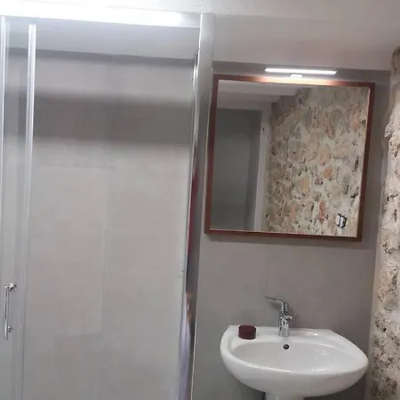 Grand De 30m2 !central !spacieux !different !