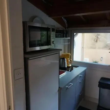 Grand De 30m2 !central !spacieux !different ! Apartment Cannes